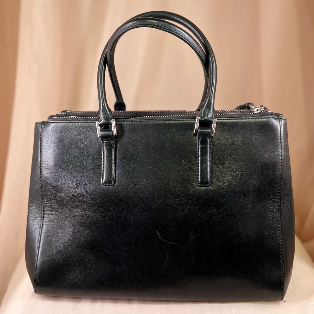 Anya Hindmarch Bespoke Ebury bag “be your own goddess” inside.